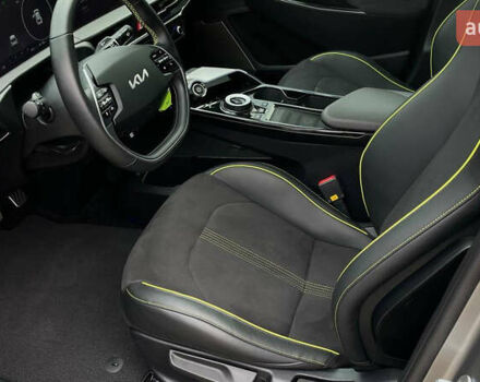 Сірий Кіа EV6, об'ємом двигуна 0 л та пробігом 19 тис. км за 27800 $, фото 61 на Automoto.ua