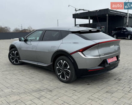 Сірий Кіа EV6, об'ємом двигуна 0 л та пробігом 98 тис. км за 23500 $, фото 2 на Automoto.ua
