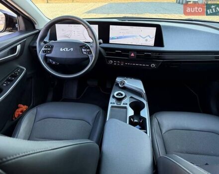 Серый Киа EV6, объемом двигателя 0 л и пробегом 34 тыс. км за 24000 $, фото 38 на Automoto.ua