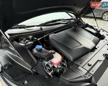 Серый Киа EV6, объемом двигателя 0 л и пробегом 47 тыс. км за 26900 $, фото 99 на Automoto.ua