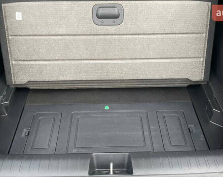 Сірий Кіа EV6, об'ємом двигуна 0 л та пробігом 19 тис. км за 27800 $, фото 53 на Automoto.ua