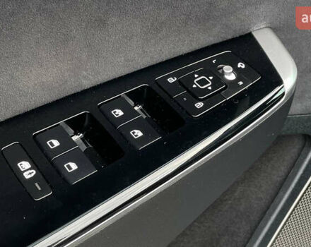 Сірий Кіа EV6, об'ємом двигуна 0 л та пробігом 19 тис. км за 27800 $, фото 57 на Automoto.ua