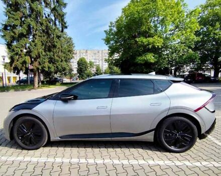 Серый Киа EV6, объемом двигателя 0 л и пробегом 72 тыс. км за 24500 $, фото 3 на Automoto.ua