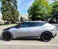 Серый Киа EV6, объемом двигателя 0 л и пробегом 72 тыс. км за 24500 $, фото 3 на Automoto.ua