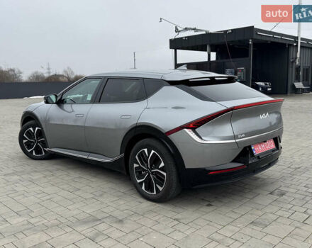 Сірий Кіа EV6, об'ємом двигуна 0 л та пробігом 98 тис. км за 23500 $, фото 8 на Automoto.ua
