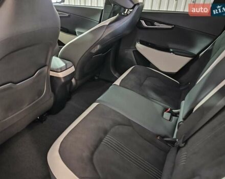 Серый Киа EV6, объемом двигателя 0 л и пробегом 3 тыс. км за 29903 $, фото 24 на Automoto.ua