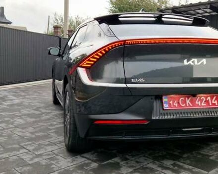 Серый Киа EV6, объемом двигателя 0 л и пробегом 2 тыс. км за 29000 $, фото 4 на Automoto.ua