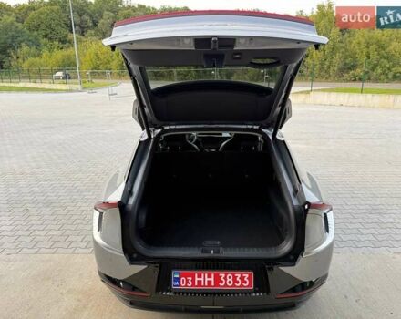 Сірий Кіа EV6, об'ємом двигуна 0 л та пробігом 9 тис. км за 27999 $, фото 33 на Automoto.ua