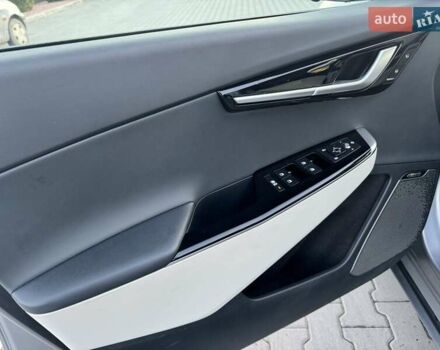 Сірий Кіа EV6, об'ємом двигуна 0 л та пробігом 9 тис. км за 35000 $, фото 45 на Automoto.ua