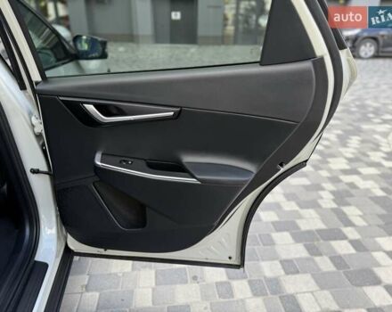 Серый Киа EV6, объемом двигателя 0 л и пробегом 10 тыс. км за 28500 $, фото 23 на Automoto.ua