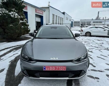 Серый Киа EV6, объемом двигателя 0 л и пробегом 38 тыс. км за 27499 $, фото 76 на Automoto.ua