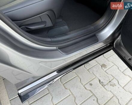 Сірий Кіа EV6, об'ємом двигуна 0 л та пробігом 9 тис. км за 27999 $, фото 42 на Automoto.ua