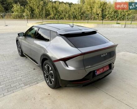 Сірий Кіа EV6, об'ємом двигуна 0 л та пробігом 9 тис. км за 27999 $, фото 13 на Automoto.ua