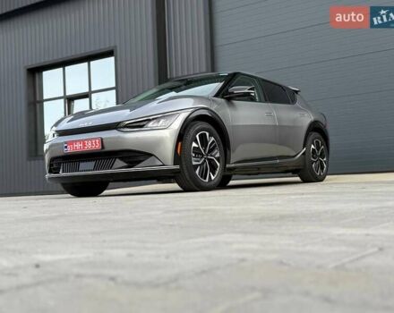 Сірий Кіа EV6, об'ємом двигуна 0 л та пробігом 9 тис. км за 27999 $, фото 1 на Automoto.ua