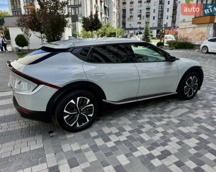 Серый Киа EV6, объемом двигателя 0 л и пробегом 10 тыс. км за 28500 $, фото 16 на Automoto.ua
