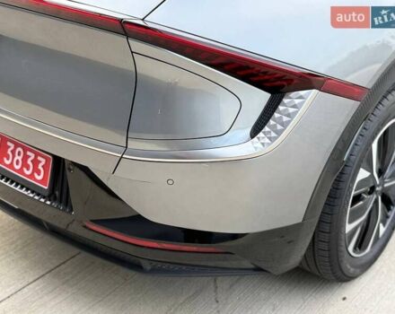 Сірий Кіа EV6, об'ємом двигуна 0 л та пробігом 9 тис. км за 27999 $, фото 72 на Automoto.ua