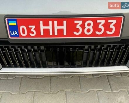 Сірий Кіа EV6, об'ємом двигуна 0 л та пробігом 9 тис. км за 27999 $, фото 84 на Automoto.ua