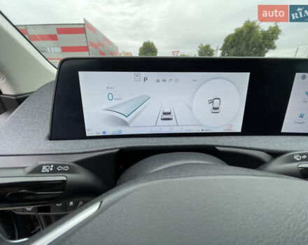 Серый Киа EV6, объемом двигателя 0 л и пробегом 17 тыс. км за 28500 $, фото 17 на Automoto.ua