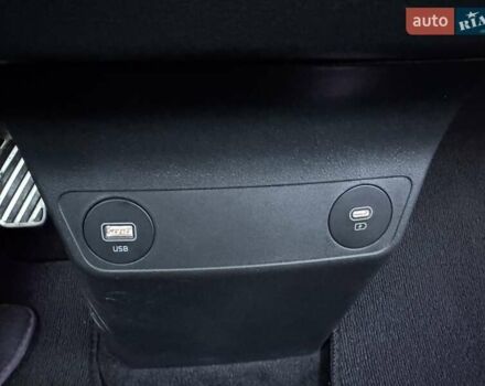 Сірий Кіа EV6, об'ємом двигуна 0 л та пробігом 9 тис. км за 35000 $, фото 11 на Automoto.ua