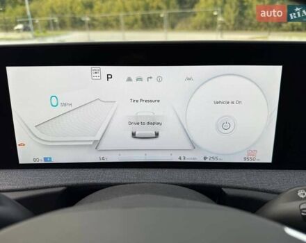 Сірий Кіа EV6, об'ємом двигуна 0 л та пробігом 9 тис. км за 27999 $, фото 129 на Automoto.ua