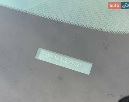 Сірий Кіа EV6, об'ємом двигуна 0 л та пробігом 9 тис. км за 27999 $, фото 86 на Automoto.ua