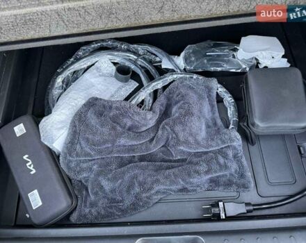 Сірий Кіа EV6, об'ємом двигуна 0 л та пробігом 9 тис. км за 35000 $, фото 43 на Automoto.ua