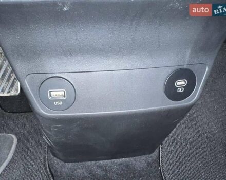 Сірий Кіа EV6, об'ємом двигуна 0 л та пробігом 9 тис. км за 35000 $, фото 9 на Automoto.ua