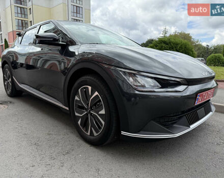 Серый Киа EV6, объемом двигателя 0 л и пробегом 9 тыс. км за 28500 $, фото 15 на Automoto.ua