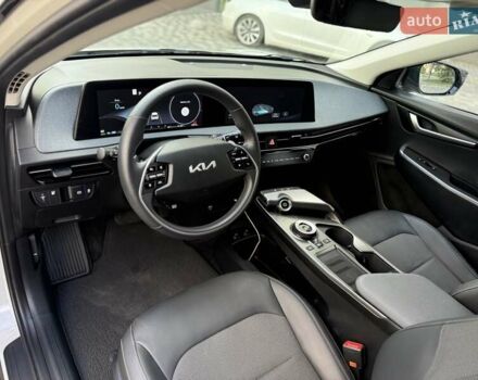 Серый Киа EV6, объемом двигателя 0 л и пробегом 10 тыс. км за 28500 $, фото 29 на Automoto.ua