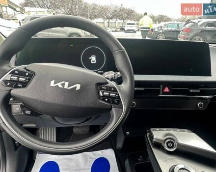 Серый Киа EV6, объемом двигателя 0 л и пробегом 38 тыс. км за 27499 $, фото 90 на Automoto.ua
