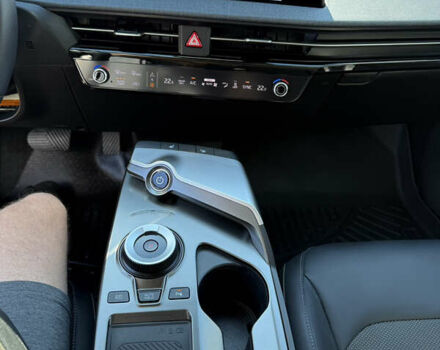 Серый Киа EV6, объемом двигателя 0 л и пробегом 9 тыс. км за 28500 $, фото 39 на Automoto.ua