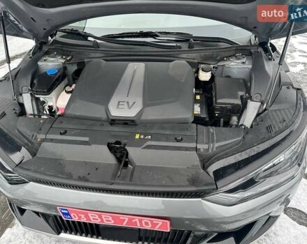 Серый Киа EV6, объемом двигателя 0 л и пробегом 38 тыс. км за 27499 $, фото 77 на Automoto.ua