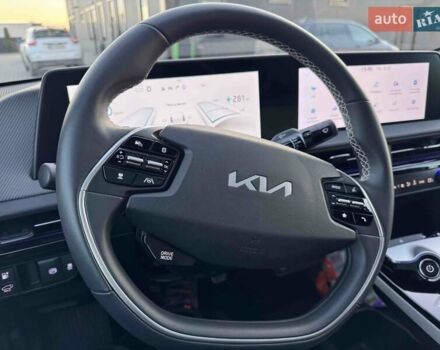 Сірий Кіа EV6, об'ємом двигуна 0 л та пробігом 9 тис. км за 35000 $, фото 62 на Automoto.ua