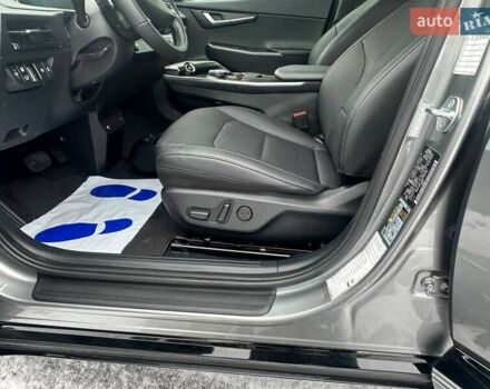 Серый Киа EV6, объемом двигателя 0 л и пробегом 38 тыс. км за 27499 $, фото 85 на Automoto.ua