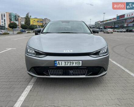 Серый Киа EV6, объемом двигателя 0 л и пробегом 17 тыс. км за 28500 $, фото 1 на Automoto.ua