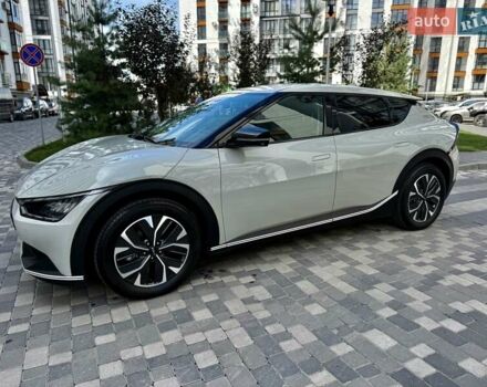 Серый Киа EV6, объемом двигателя 0 л и пробегом 10 тыс. км за 28500 $, фото 6 на Automoto.ua