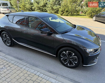 Серый Киа EV6, объемом двигателя 0 л и пробегом 9 тыс. км за 28500 $, фото 2 на Automoto.ua