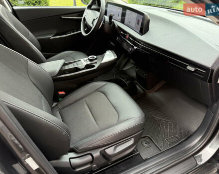 Серый Киа EV6, объемом двигателя 0 л и пробегом 9 тыс. км за 28500 $, фото 22 на Automoto.ua