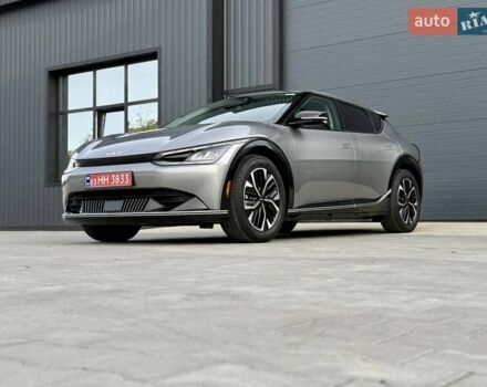 Сірий Кіа EV6, об'ємом двигуна 0 л та пробігом 9 тис. км за 27999 $, фото 3 на Automoto.ua