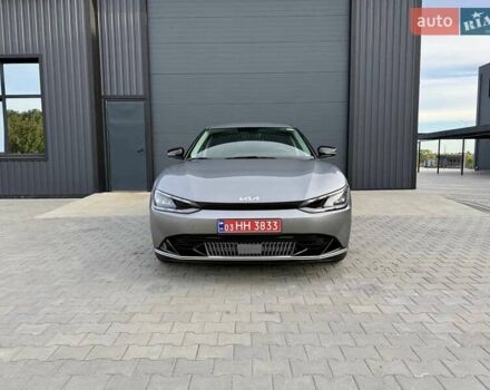 Сірий Кіа EV6, об'ємом двигуна 0 л та пробігом 9 тис. км за 27999 $, фото 18 на Automoto.ua