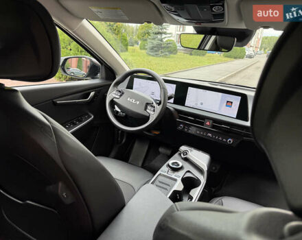 Серый Киа EV6, объемом двигателя 0 л и пробегом 9 тыс. км за 28500 $, фото 20 на Automoto.ua