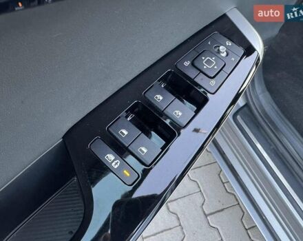 Сірий Кіа EV6, об'ємом двигуна 0 л та пробігом 9 тис. км за 35000 $, фото 36 на Automoto.ua