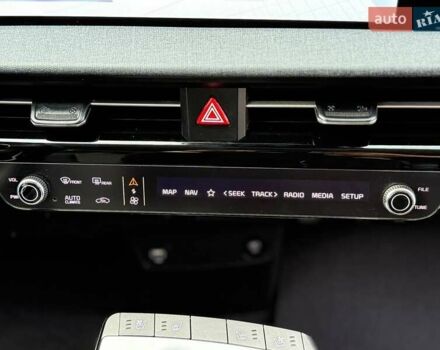 Сірий Кіа EV6, об'ємом двигуна 0 л та пробігом 9 тис. км за 27999 $, фото 109 на Automoto.ua