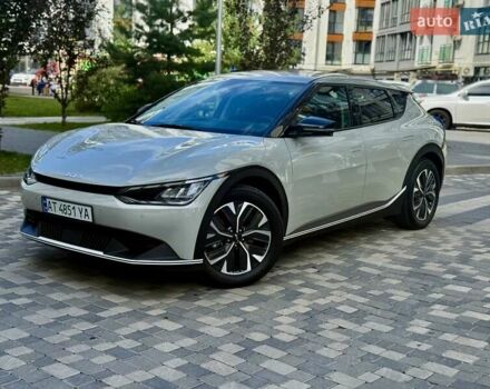 Серый Киа EV6, объемом двигателя 0 л и пробегом 10 тыс. км за 28500 $, фото 5 на Automoto.ua