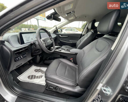 Серый Киа EV6, объемом двигателя 0 л и пробегом 17 тыс. км за 28500 $, фото 9 на Automoto.ua