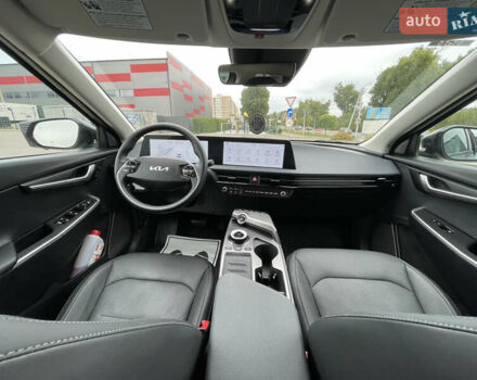Серый Киа EV6, объемом двигателя 0 л и пробегом 17 тыс. км за 28500 $, фото 12 на Automoto.ua