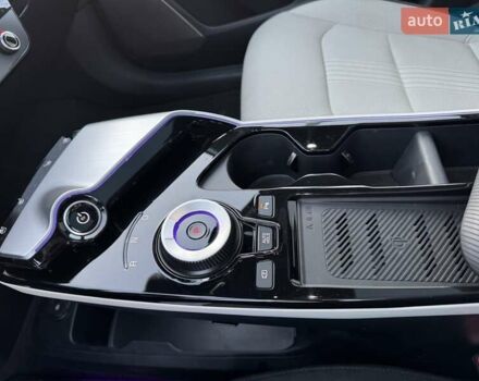 Сірий Кіа EV6, об'ємом двигуна 0 л та пробігом 9 тис. км за 35000 $, фото 15 на Automoto.ua