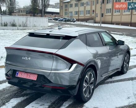 Серый Киа EV6, объемом двигателя 0 л и пробегом 38 тыс. км за 27499 $, фото 3 на Automoto.ua