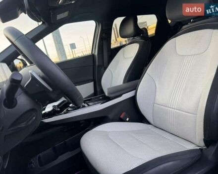 Сірий Кіа EV6, об'ємом двигуна 0 л та пробігом 9 тис. км за 35000 $, фото 27 на Automoto.ua