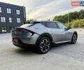 Сірий Кіа EV6, об'ємом двигуна 0 л та пробігом 9 тис. км за 27999 $, фото 14 на Automoto.ua